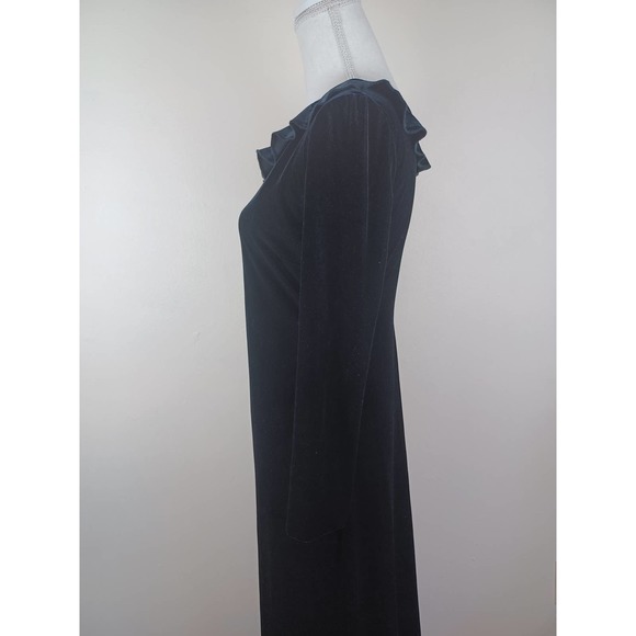 Long Black Velvet Dress - Picture 4 of 5